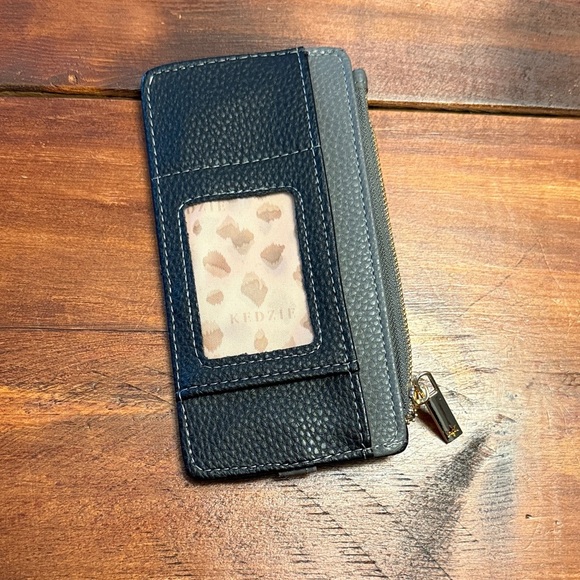Kedzie Black and Gray Key & Card Holder - Picture 2 of 5
